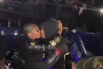 Ashanti geeft Nelly auto van 500K cadeau voor verjaardag (VIDEO)