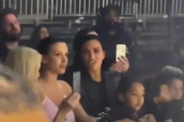 Kim Kardashian en Bianca Censori samen bij Kanye's album luisterfeest